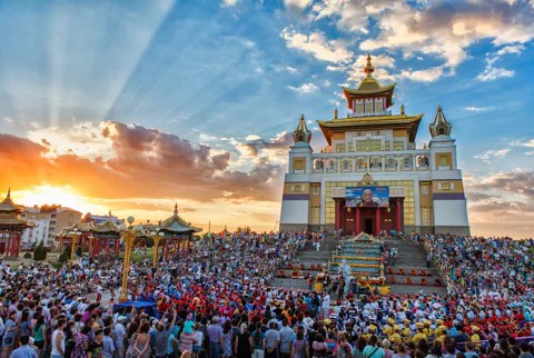 Золотая Обитель Будды Шакьямуни